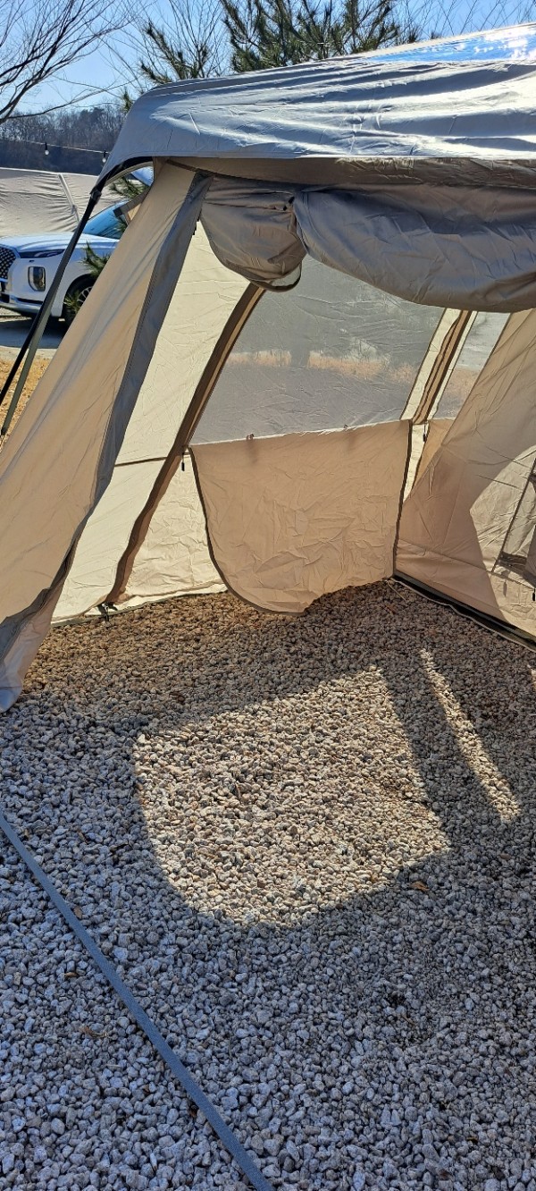 텐트 창 크기